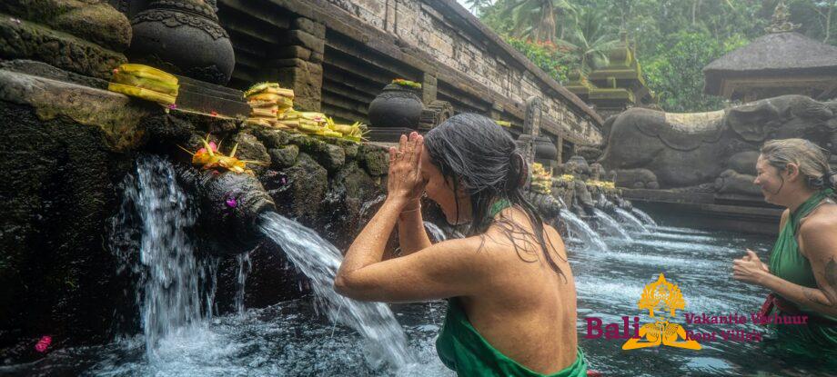 tirta-empul-temple-bali-golden-tour