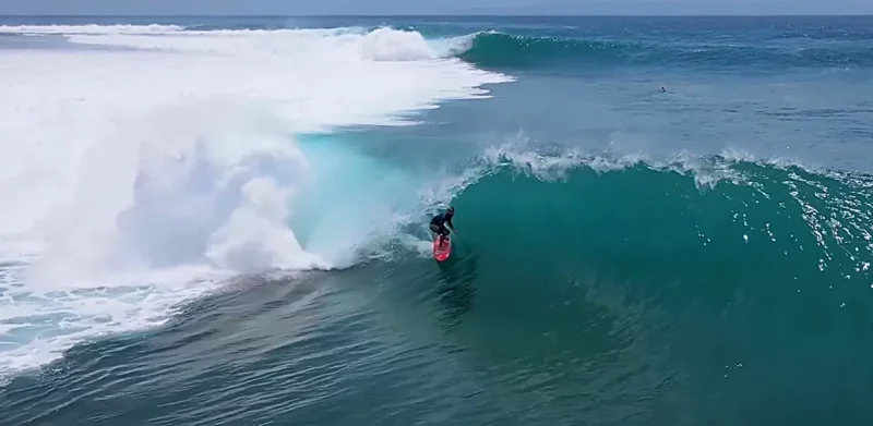 Lombok-surf-desert-point-1600-webp-Tiny-1024×391